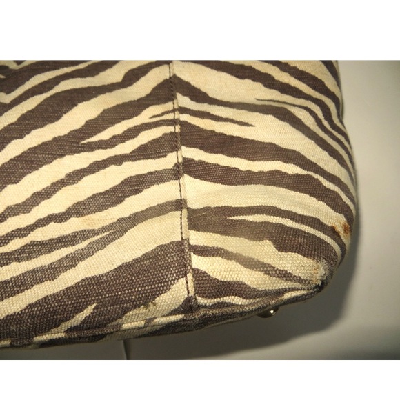 MICHAEL KORS BAG. - Picture 3 of 4